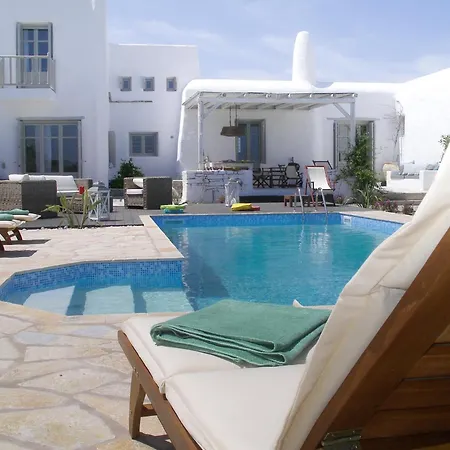 House With Private Pool *