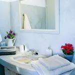 House With Private Pool * Naousa (Paros)