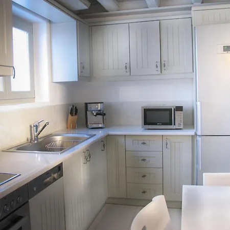 House With Private Pool *